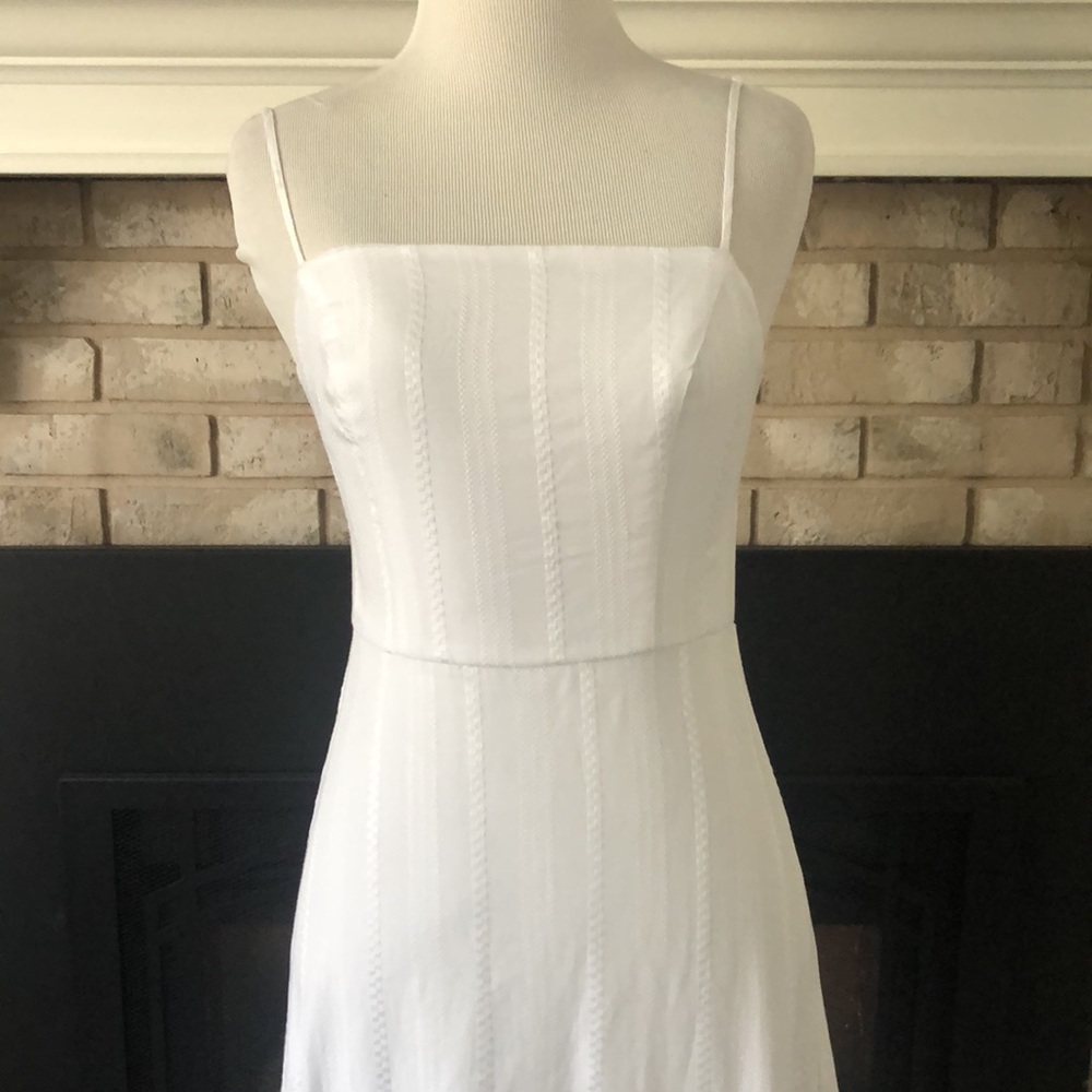 Jodi Kristopher White Ruffle Bottom Spaghetti Strap Open Back Dress size 1 - Picture 2 of 15